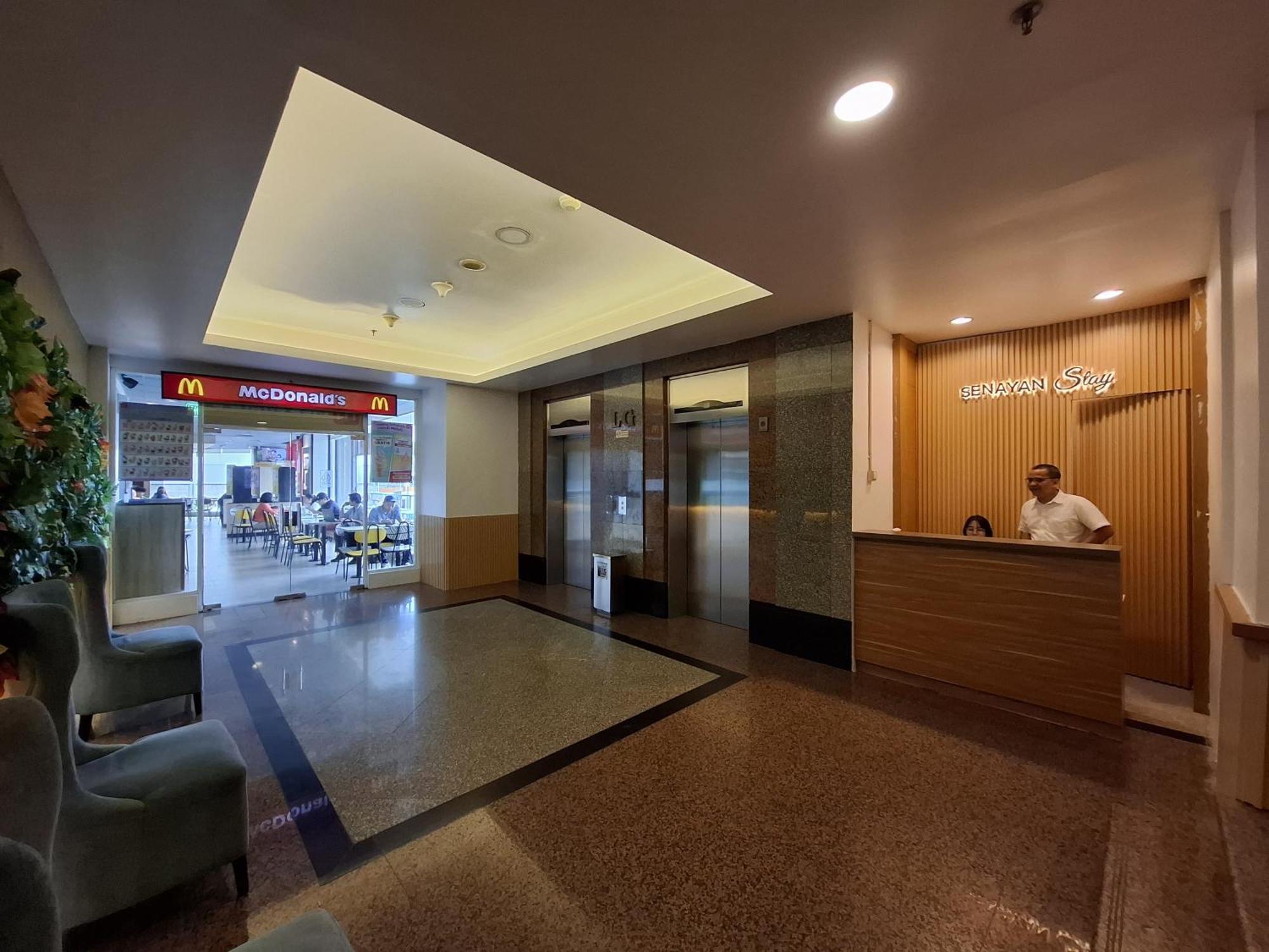 SENAYAN STAY | JAKARTA, INDONESIA | SEASON DEALS FROM $14
